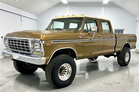 <strong>1979 ford f250 4x4 crew cab</strong> xlt<strong> 1979 Ford F-250 crewcab</strong> Prev Next Car description It is not a 100 point show<strong> truck</strong> but probably one of the nicest old ford crewcabs you will find. . 1979 ford f250 crew cab 4x4